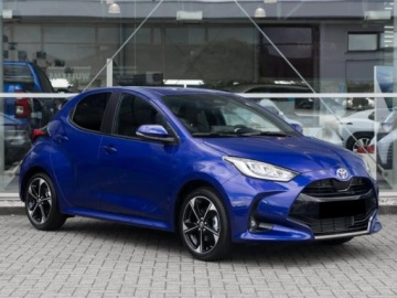 Toyota Yaris IV Hatchback Facelifting 1.5 Hybrid Dynamic Force 130KM 2026 Executive 1.5 Hybrid 130KM | Podgrzewane fotele!, zdjęcie 2