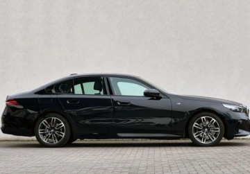 BMW Seria 5 G90-91 Touring 2.0 520d 197KM 2024 BMW Seria 5 BMW 520d xDrive 190KM Service Inclusive 5 lat Adaptiv LED VAT23, zdjęcie 2