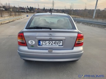 Opel Astra F Hatchback 1.6 i 16V 100KM 2002 Opel Astra 1.6i rewelacyjna serwis bezwypadkowa 1.6 Benzyna 100KM, zdjęcie 4