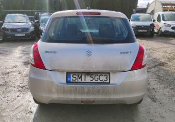 Suzuki Swift V Hatchback 5d 1.2 VVT 94KM 2013 Suzuki Swift 2013r, 1.2 Benzyna. Lekko uszkodzony lewy przod. Jezdzi. 1.2, zdjęcie 16