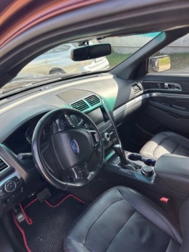 Ford Explorer V 2015 Ford Explorer wersja Sport 4X4 3.5 Twin Turbo 365KM 2015r, zdjęcie 4