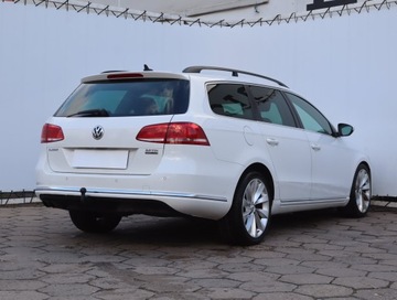 Volkswagen Passat B7 Variant 2.0 TDI CR DPF BlueMotion 140KM 2011 VW Passat 2.0 TDI, DSG, Navi, Klima, Klimatronic, zdjęcie 4