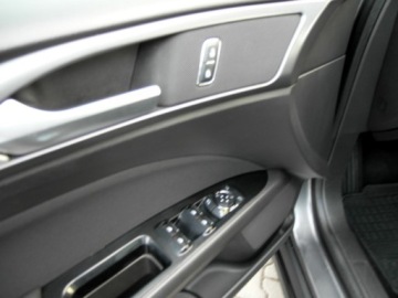 Ford Mondeo V Kombi 2.0 TDCi 150KM 2015 Ford Mondeo Klimatronik Nawigacja Alu Felgi Komputer 2.0 Diesel 150KM, zdjęcie 24