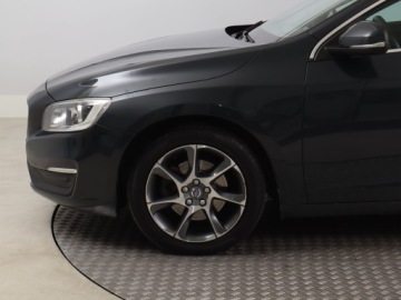 Volvo V60 I Kombi Facelifting 2.0 D2 DRIVE-E 120KM 2015 Volvo V60 D2 2.0, Serwis ASO, Skóra, Navi, Xenon, zdjęcie 14