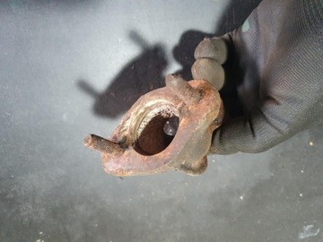 АВТОМОБИЛЬ ФИАТ 126 МАЛУХ ВЫПУСКНОЙ ПАТРУБОК ОРИГИНАЛЬНЫЙ ТВЕРДЫЙ