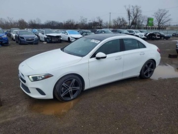 Mercedes Klasa A W177/V177 2022 Mercedes-Benz Klasa A 2022 MERCEDES-BENZ A 220 4MATIC 2.0 Benzyna 188KM
