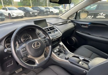 Lexus NX I SUV 200t 238KM 2015 Lexus NX Niski przebieg Bardzo dobry stan Faktura VAT 23 2.0 Benzyna, zdjęcie 9