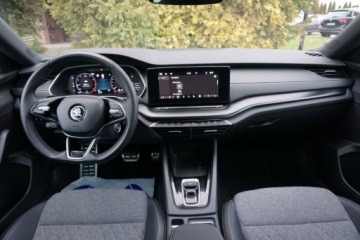 Skoda Octavia IV Liftback 1.5 TSI EVO 150KM 2024 Skoda Octavia Bezwypadek DSG ACC Kamera Virtual Podgrzewane fotele, zdjęcie 9