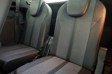 Peugeot 5008 II Crossover Facelifting 1.5 BlueHDi 130KM 2023 Peugeot 5008 1.5 BlueHDi, Salon Polska, zdjęcie 17