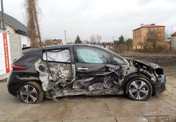 Nissan Leaf II Hatchback Elektryczny 40kWh 150KM 2020 Nissan Leaf Okazja Elektryczny 150KM, zdjęcie 16