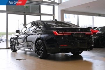 BMW Seria 7 G11-G12 Sedan Facelifting 3.0 750d 400KM 2020 BMW Seria 7 750d xDriveFV23Pakiet sportowy MSterowanie GestamiBMW Laserlig, zdjęcie 19