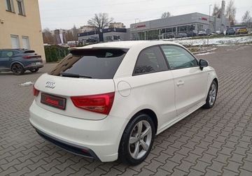 Audi A1 I Hatchback 3d 1.4 TFSI 122KM 2011 Audi A1 3-drzwiowe Zarejestrowany - benzyna - automat - S-line 1.4 Benzyna, zdjęcie 7