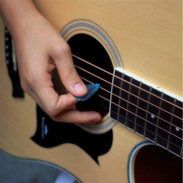 Набор из 10 медиаторов для электрогитары Plectrums.