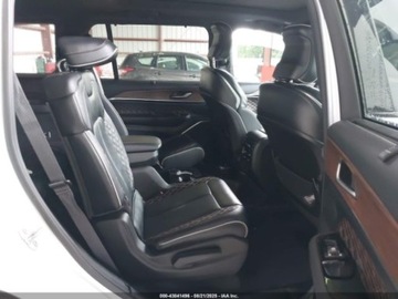 Jeep Grand Cherokee IV 2021 Jeep Grand Cherokee L Summit 2021 3.6l 3.6 Benzyna 290KM, zdjęcie 12
