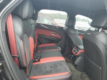 Bentley Bentayga 2022 Bentley Bentayga 2022, 4.0L, 4x4, porysowany lakier, zdjęcie 8