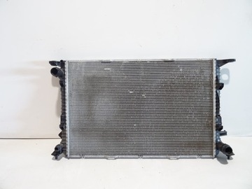 AUDI A4 A5 Q5 3.0 TFSI CHLADIČ VODY