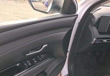 Hyundai Tucson IV SUV Facelifting 1.6 T-GDI 160KM 2024 Hyundai Tucson 1.6 T-GDI 6MT 160 KM Manualna 6-bieg. EXECUTIVE 2025 1.6, zdjęcie 9