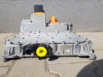 ПРЕОБРАЗОВАТЕЛЬ НАПРЯЖЕНИЯ PORSCHE TAYCAN 9J1915539CN