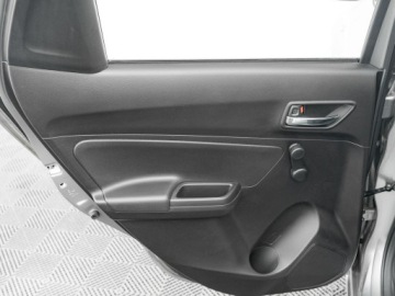 Suzuki Swift VI Hatchback Facelifting 1.2 DualJet SHVS 83KM 2021 Suzuki Swift WD7309P#1.2 Dualjet SHVS Premium, zdjęcie 18