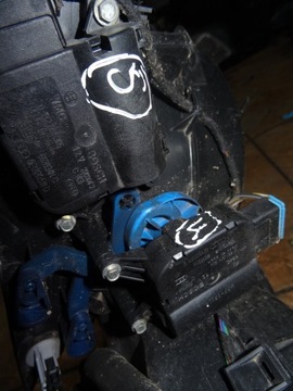 AUDI A4 B6 SILNICZEK NAGRZEWNICY 0132801304 (4)
