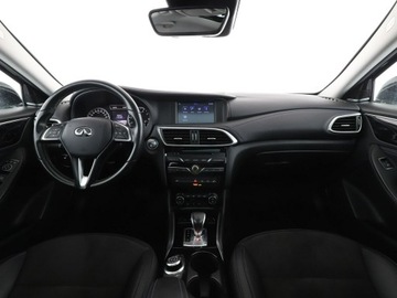 Infiniti Q30 1.6T 156KM 2019 Infiniti Q30 Luxe automat panorama kamera360 navi, zdjęcie 14