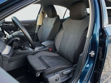 Skoda Octavia IV Liftback 1.5 TSI EVO 150KM 2023 Skoda Octavia 1.5TSI 150KM Style SalonPL SerwisASO Acc Virtual Matrix Kessy, zdjęcie 8