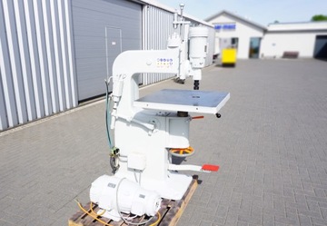 FREZARKA GÓRNO-WRZECIONOWA ALDINGER silnik: 2,2kW blat: 690x740mm