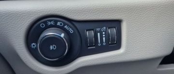 Chrysler Pacifica II 3.6 V6 Hybrid 264KM 2023 Chrysler Pacifica Chrysler Pacifica 3.6 Hybryda Plug-in 264KM, zdjęcie 21