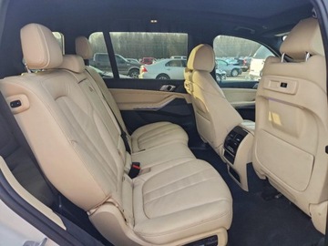 BMW X7 2021 BMW X7 xDrive40i 2021 3.0 Benzyna 335KM, zdjęcie 11