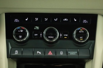 Skoda Karoq Crossover 1.5 TSI ACT 150KM 2018 Skoda Karoq 1.5 TSI, Salon Polska, 1. Właściciel, zdjęcie 9