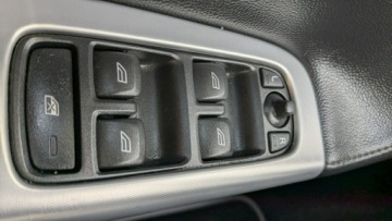 Volvo V50 1.6 DRIVe 109KM 2009 Volvo V50 1.6D 109PS OPŁACONY Bezwypadkowy Serwis, zdjęcie 27