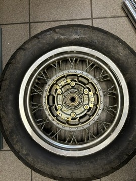 Suzuki GV 700 Madura Felga Tył