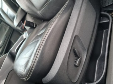 Ford Kuga I 2009 Ford Kuga 2.0 TDCI Titanium / Biała perła /, zdjęcie 11