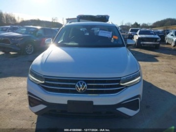 Volkswagen Tiguan II 2023 Volkswagen Tiguan 2023r., 4x4, 2.0L 2.0 Benzyna 184KM, zdjęcie 6