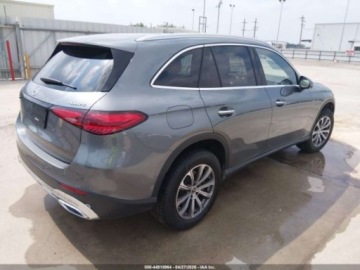 Mercedes GLC C254/X254 2023 Mercedes-Benz GLC 300 4Matic 2023 2.0 Benzyna 255KM, zdjęcie 4