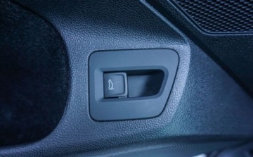 Volkswagen Passat B8 Limousine Facelifting 2.0 TSI 272KM 2020 Volkswagen Passat Volkswagen Passat Elegance 2.0TSI 272KM 4x4 DSG 2.0 272KM, zdjęcie 25