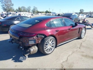 Porsche Panamera II Liftback 3.0 330KM 2018 Porsche Panamera 4 2018 3.0l 3.0 Benzyna 330KM, zdjęcie 5