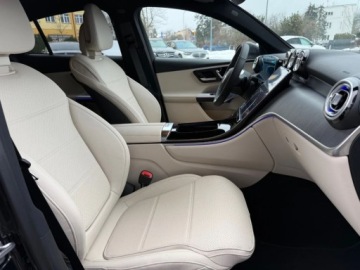 Mercedes GLC C254/X254 SUV 2.0 200d 163KM 2025 Mercedes-Benz GLC GLC200d Coupe z bezowa skora 2.0 Diesel 163KM, zdjęcie 15