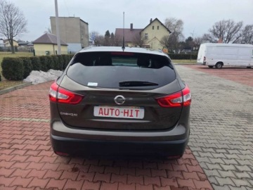 Nissan Qashqai II Crossover 1.2 DIG-T 115KM 2014 Nissan Qashqai Panorama Dach Nawicacja Kamera Cofania 1.2 Benzyna 115KM, zdjęcie 7
