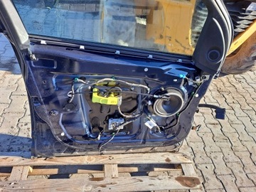 DVEŘE LEVÝ PŘEDNÍ LAND ROVER FREELANDER II