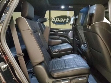 Cadillac Escalade III 2023 Cadillac Escalade 2023, 6.2L, 4x4, V SPORT, porysowany lakier 6.2 Benzyna, zdjęcie 9