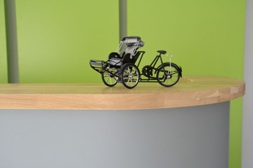 Рецепционная стойка R120 KLEJONKA LED 230x100см