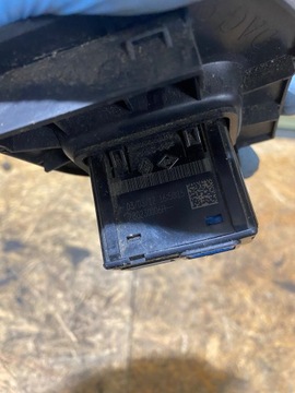 HNÍZDO AUX USB MASTER III 3 MOVANO B NV400 280230006R