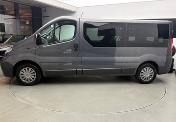 Opel Vivaro A Combi L1 2.0 CDTI 115KM 2013 Opel Vivaro 9 miejsc Klima Grzane Fotele Zamiana Zamiana Gwarancja Raty 2.0, zdjęcie 4