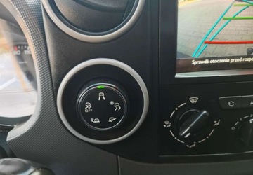 Peugeot Partner II Furgon L1 Facelifting 1.6 HDi 92KM 2014 Peugeot Partner Peugeot Partner 1.6 HDi Outdoor 1.6 Diesel 92KM, zdjęcie 15