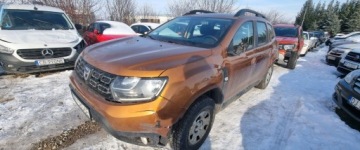 Dacia Duster I 2016 Dacia Duster 2016r, 1.6 Benzyna. Uszkodzony tyl i lekko prawy przod. Jezdzi