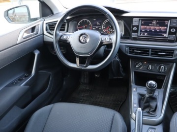 Volkswagen Polo VI Hatchback 5d 1.0 TSI 95KM 2018 VW Polo 1.0 TSI, Salon Polska, VAT 23%, Klima, zdjęcie 6