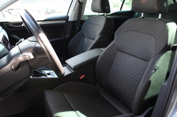 Skoda Superb III Kombi Facelifting 2.0 TDI SCR 150KM 2020 Skoda Superb 2.0 TDI || Kamera || Grzane fotele, zdjęcie 7