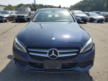 Mercedes Klasa C W205 2015 Mercedes-Benz Klasa C 2015 r., 2,0L 300 4MATIC 2.0 Benzyna 241KM, zdjęcie 1