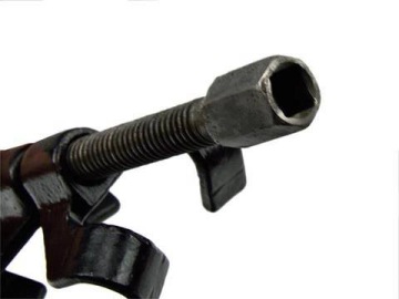 СЪЕМНИК ПРУЖИН ПОДВЕСКИ McPHERSON 260 мм GEKO